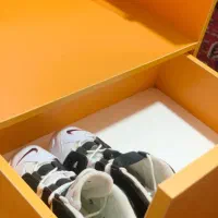 جاکفشی خاص مخصوص بوتیک و گالری لباس|جاکفشی، کمد، دراور|کاشان, باغ فین|دیوار