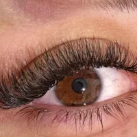 اکستنشن مژه و لیفت ابرو و آموزش با بهترین قیمت