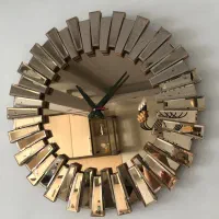 ساعت آینه ای خورشیدی