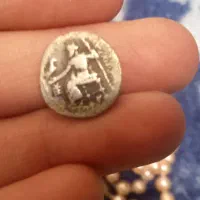 اشیاء عتیقه|کلکسیون اشیاء عتیقه|اصفهان, تخت فولاد|دیوار