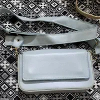 ۴ عدد کیف سالم به فروش میرسد