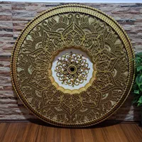 گل سقفی دور لوستر