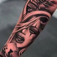 اجرا تتو در سالنی کاملا مجهز. و بهداشتی