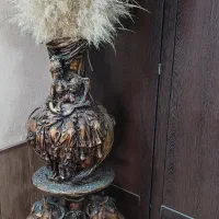 مجسمه وگلدان سفالی