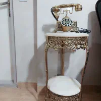 میز تلفن و تلفن برنز