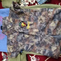 چند تیکه لباس بچگانه