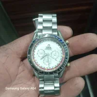 ساعت وگوشی ومقداری لوازم|ساعت|بروجرد, |دیوار