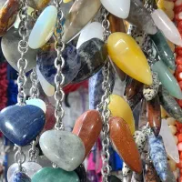 دستبند و گردنبند و تسبیح انواع سنگ های اصل|بدلیجات|همدان, |دیوار