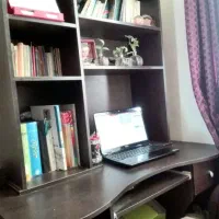 میز تحریر و کامپیوتر+ کتابخانه ی جدا