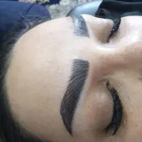 نیازمند مدل  فوری برای خط چشم و میکروبلدینگ