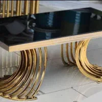 میز تالاری مدل کمانی