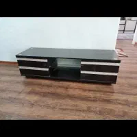 میز تلویزیون شیشه ای