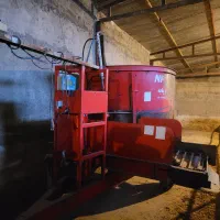 فیدر خوراک ریز دام