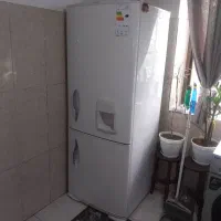 فروش دو عدد یخچال فریزر ۳ ماه کارکرد بدون برفک