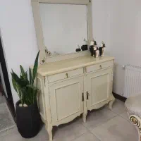 آینه و کنسول