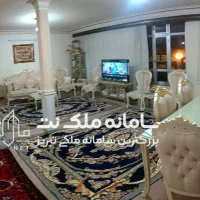 خانه-حیاط-سه-طبقه-حیاط-دار-کوی-سهند-دانش