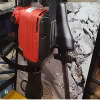 بتن کنی و تخریب و تغییرات داخلی ( دژبر ) ائلدار