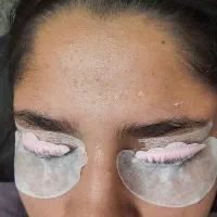 کاشت مژه لیف مژه وابرو کاشت ناخون .