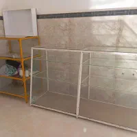 دو عدد ویترین وحدودا300آویز به فروش میرسند|فروشگاه و مغازه|نقده, |دیوار