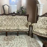 مبل و میز نهار خوری