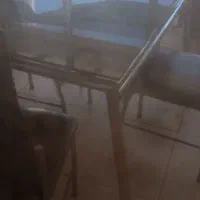 میز شیشه ای پایه محکم استیل سالم|میز و صندلی غذاخوری|گناباد, |دیوار