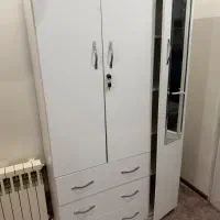 ۱ عدد کمد ۳ درب