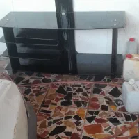 میز تلویزیون شیشه ای