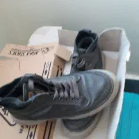 کفش نیمه پو تین