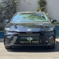 اجاره تویوتا کمری 2025 مشکی و سفید
