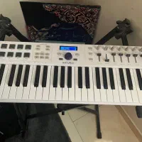 میدی کنترلر ارتوریا کی لب ۴۹