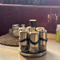 لوازم خانه (فرش ،ساعت پادری جادستمالی و سطل زباله)|فرش|رشت, بلوار گیلان|دیوار