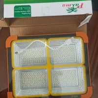 پرژکتور خورشیدی وهم شارژ برقی