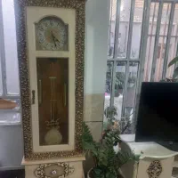 ساعت ایستاده سالم در حد نو|ساعت دیواری و تزئینی|شیراز, شریفآباد|دیوار