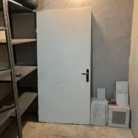 درب با و چارچوب اهنی