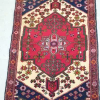 فرش دست بافت ذرع و نیم (یک در یک ونیم)