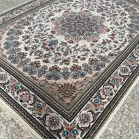 فرش میخک نقره ای