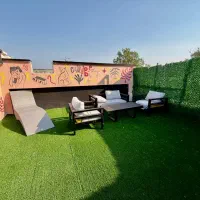 ۳خواب رویال مرکز شهر با روف گاردن و جکوزی