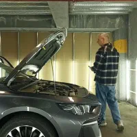 کارشناسی و تشخیص رنگ و فنی  خودرو (سیار و ثابت)