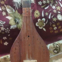 یک عدد تار سالم بدون هیچگونه عیب و ایراد