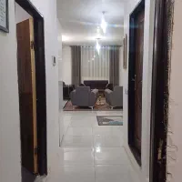 آپارتمان صد متری طبقه سوم