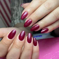 خدمات و اموزش کاشت ناخن با ۷سال سابقه کاری