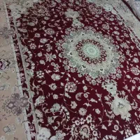 فرش مهستان درجه یک زمینه لاکی