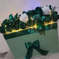 باکس گل مصنوعی گل رز روبانی