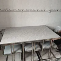میز ناهار خوری