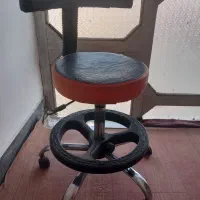 صندلی جک دار از هر بابت سالم میباشد...