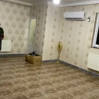 آپارتمان-100-متری-خوش-نقشه-و-بسیار-تمیز-آماده-فروش