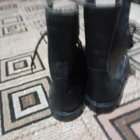 کفش و پوتین سربازی نو هست|کیف، کفش، کمربند|خلخال, |دیوار