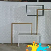 ویترین کاملا سالم و بدون لک و خش