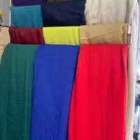 تعدادی شال و روسری فقط ۳۰۰ تومان حراج