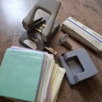 پانج، گیره پوشه، منگنه‌بازکن، کاور CD